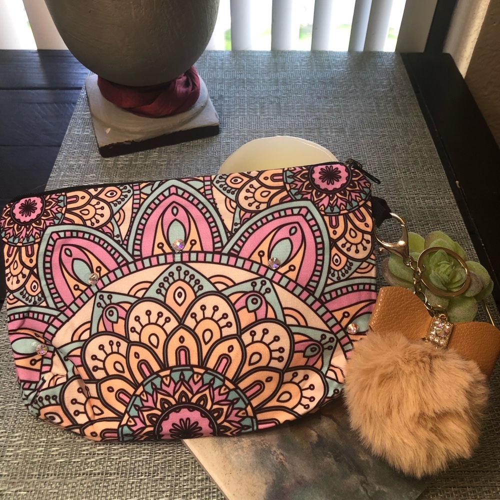 #84t 👛NWOT Swarovski Crystal Bag & Tan Pom Pom Keychain 👛📔 *one of a kind*